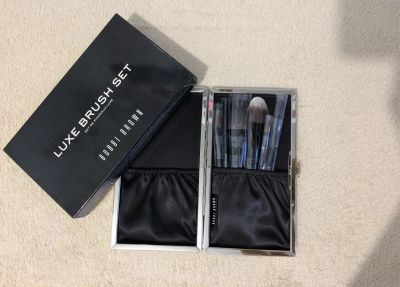 Лот: 11737464. Фото: 1. Набор кистей Bobbi Brown. Косметологические, парикмахерские инструменты