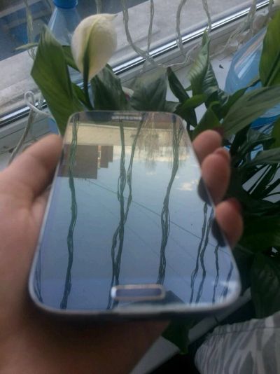 Лот: 11431773. Фото: 1. Продам Samsung galaxy s4. Смартфоны