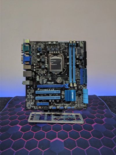 Лот: 25334566. Фото: 1. Материнская плата Asus P7H55-M... Материнские платы