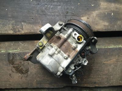 Лот: 8032483. Фото: 1. Компрессор кондиционера subaru... Двигатель и элементы двигателя