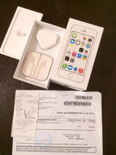 Лот: 10335466. Фото: 1. iPhone 5s 32Gb. Смартфоны