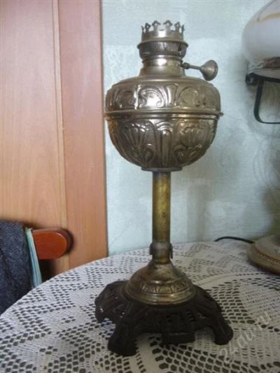 Лот: 2134094. Фото: 1. Керосиновая лампа. Предметы интерьера и быта