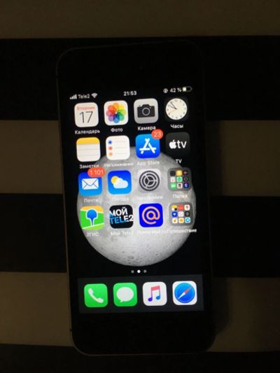 Лот: 16908518. Фото: 1. iPhone SE 32. Чехлы, бамперы