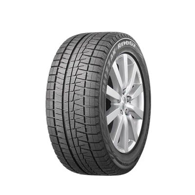 Лот: 19393407. Фото: 1. Bridg Revo-GZ Blizzak 205/55R16... Шины
