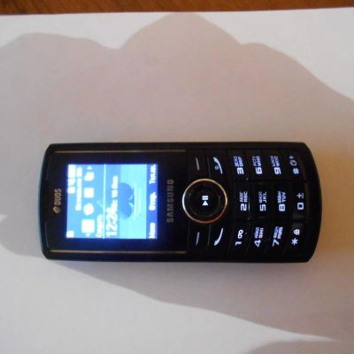 Лот: 4666722. Фото: 1. Продажа-обмен Samsung E2232. Кнопочные мобильные телефоны