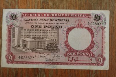 Лот: 21044061. Фото: 1. Нигерия 1 фунт 1987 года. Нечастая... Африка