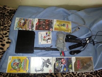 Лот: 4538748. Фото: 1. Nintendo Wii + 2 контроллера... Игровые приставки, консоли