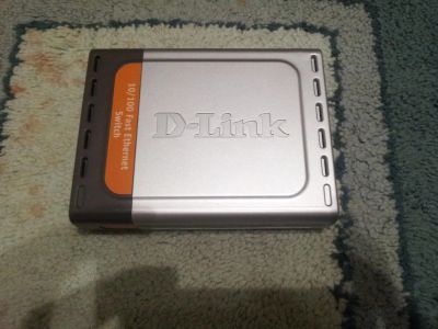 Лот: 4470314. Фото: 1. Коммутатор (свитч) D-Link DES-1005D. Маршрутизаторы (роутеры)