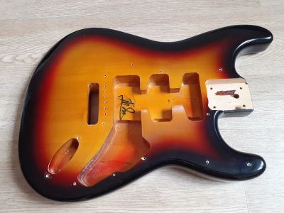 Лот: 20013039. Фото: 1. Stratocaster корпус. Гитары