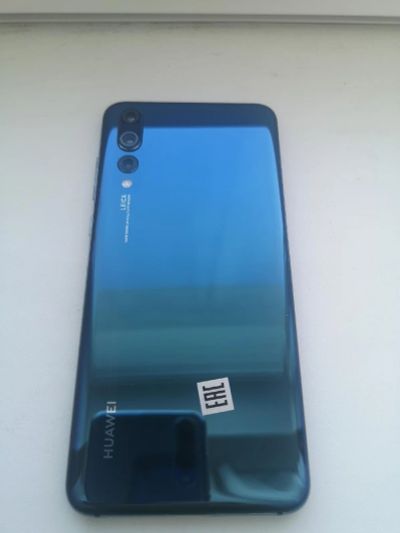 Лот: 17880133. Фото: 1. Huawei p20 pro обмен продажа. Смартфоны