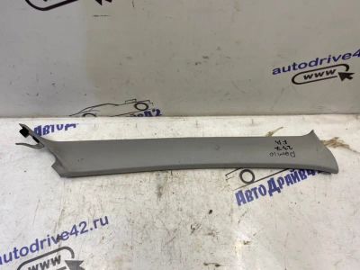 Лот: 21713208. Фото: 1. накладка стойки Mazda Demio DW3W. Двигатель и элементы двигателя