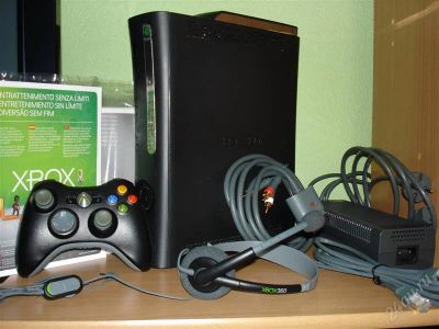 Лот: 1330594. Фото: 1. Microsoft Xbox 360 Elite (120Gb... Игровые приставки, консоли