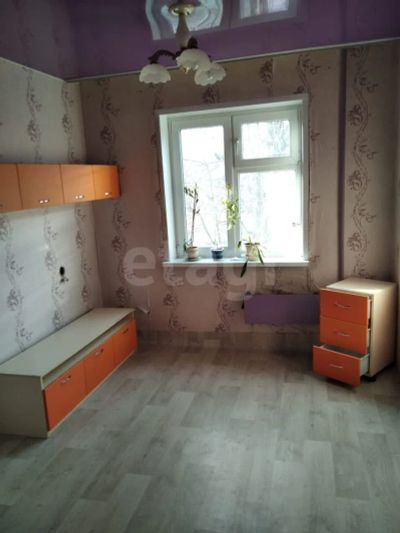 Лот: 25555138. Фото: 1. комната , Красноярск улица 26... Квартиры, студии