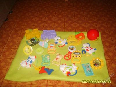 Лот: 2964982. Фото: 1. Игрушки: погремушки, прорезыватели... Для младенцев