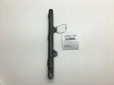 Лот: 20382622. Фото: 1. Рейка топливная Toyota Mark Ii... Топливная система