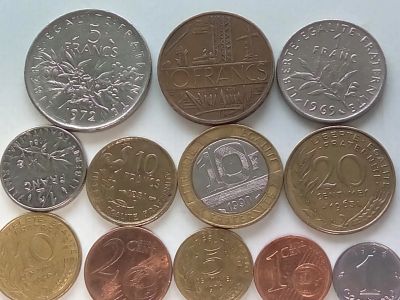 Лот: 21378800. Фото: 1. Набор монет Франции, 12 шт. разные... Наборы монет