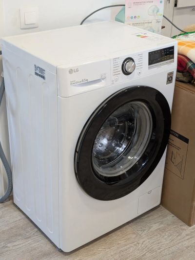 Лот: 25703451. Фото: 1. Стиральная машина бу LG 8.5кг... Стиральные машины