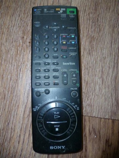 Лот: 3170028. Фото: 1. Пульт от видеомагнитофона Sony. Пульты ДУ