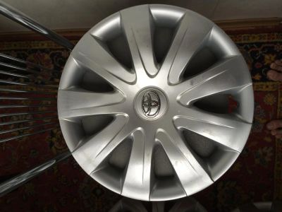 Лот: 4054060. Фото: 1. Колпаки Toyota 15'' 4 шт. Колпаки