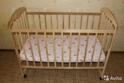 Лот: 8147033. Фото: 1. Куплю стенку от детской кроватки. Детские кровати и кроватки