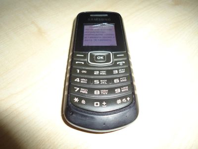 Лот: 8695701. Фото: 1. Samsung 1080. Кнопочные мобильные телефоны