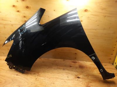 Лот: 19342011. Фото: 1. Крыло Nissan Serena FC26 MR20DD... Кузов