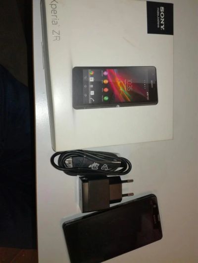 Лот: 9096652. Фото: 1. Sony xperia zr. Смартфоны