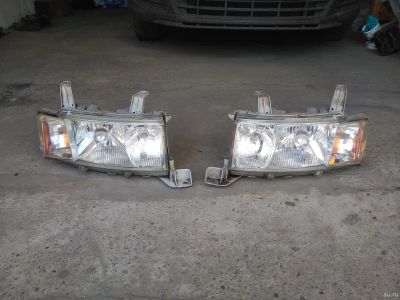 Лот: 16148818. Фото: 1. Фара 2шт Toyota Bb ncp31 ксенон... Оптика и освещение