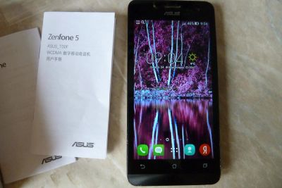 Лот: 9539494. Фото: 1. ASUS Zenfone 5. Смартфоны