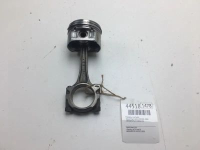 Лот: 20391519. Фото: 1. Поршень с шатуном Nissan March... Двигатель и элементы двигателя