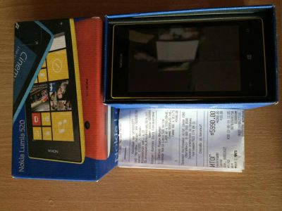 Лот: 4219059. Фото: 1. Nokia Lumia 520. Смартфоны
