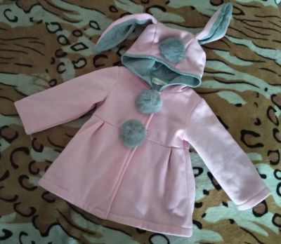 Лот: 11454668. Фото: 1. Пальто на девочку 1-2 лет. Верхняя одежда
