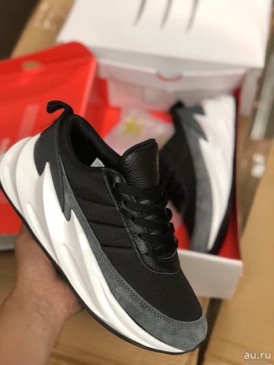 Лот: 13620148. Фото: 1. Кроссовки adidas shark. Кеды, кроссовки, слипоны