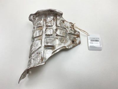 Лот: 21113561. Фото: 1. Термоэкран Toyota Caldina 1999... Двигатель и элементы двигателя