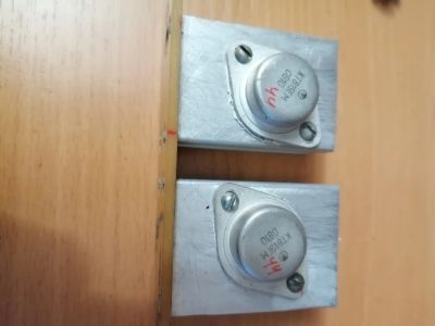 Лот: 25238348. Фото: 1. Транзисторы КТ819ГМ 2 шт пара. Транзисторы
