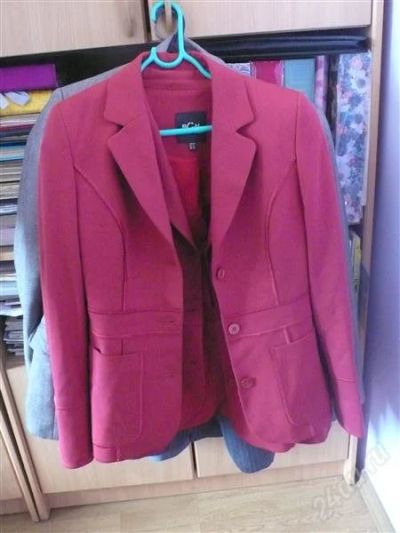 Лот: 2520776. Фото: 1. пиджак бордово-красный 48 размер. Пиджаки, жилеты
