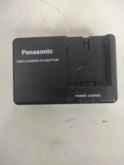 Лот: 25070997. Фото: 1. Зарядное Panasonic. Зарядные устройства, блоки питания для бытовой техники
