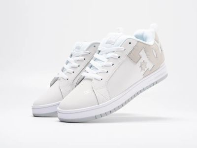 Лот: 24975451. Фото: 1. Кроссовки DC Shoes Court Graffik. Кеды, кроссовки, слипоны
