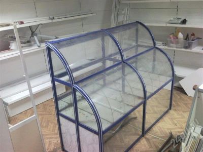 Лот: 465975. Фото: 1. Витрина из алюминиевого профиля... Торговое