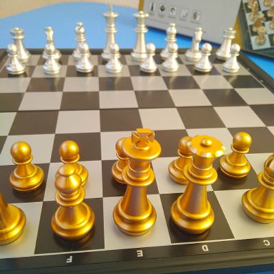 Лот: 18932018. Фото: 1. шахматы дорожные магнитные. Шахматы, шашки, нарды