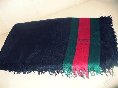 Лот: 1631174. Фото: 1. Палантин черный от Gucci. Шарфы, платки