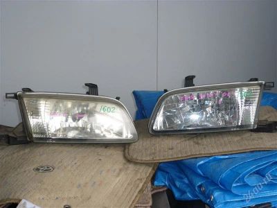 Лот: 2050027. Фото: 1. Фары Nissan Sunny fb15. Оптика и освещение