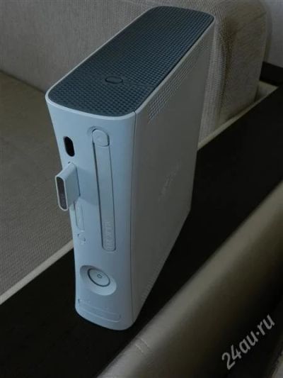 Лот: 1874442. Фото: 1. XBOX 360 Arcade (3 огня). Игровые приставки, консоли