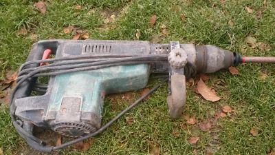 Лот: 6303365. Фото: 1. Продам перфоратор makita Б/у 17... Электроинструмент