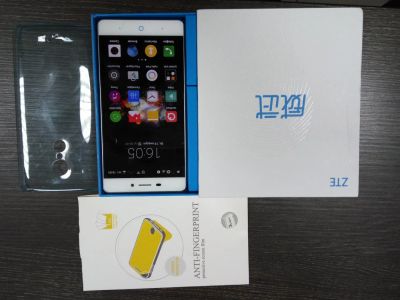 Лот: 6778273. Фото: 1. Телефон Смартфон ZTE V5 PRO почти... Смартфоны