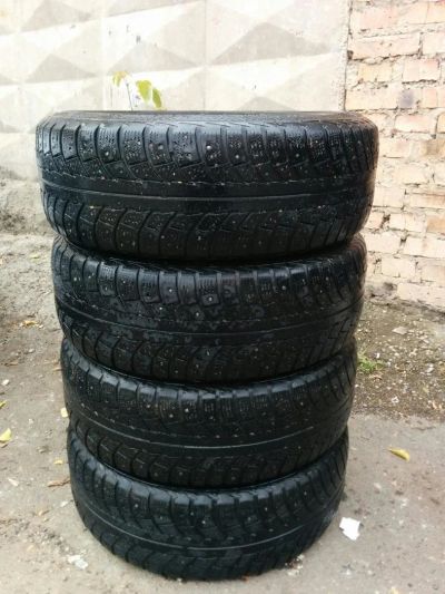 Лот: 10372378. Фото: 1. Шины Gislaved 195/65 R15 (зимние... Шины