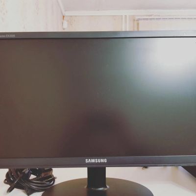 Лот: 10390870. Фото: 1. Монитор Samsung EX 2220. ЖК-мониторы