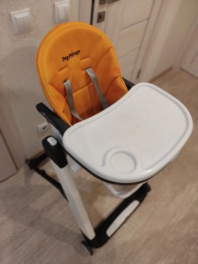 Лот: 18679557. Фото: 1. Стульчик для кормления Peg-Perego... Стульчики для кормления