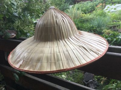 Лот: 17761969. Фото: 1. Шляпа солома пальмовые листья. Карнавальные маски, шляпы, аксессуары