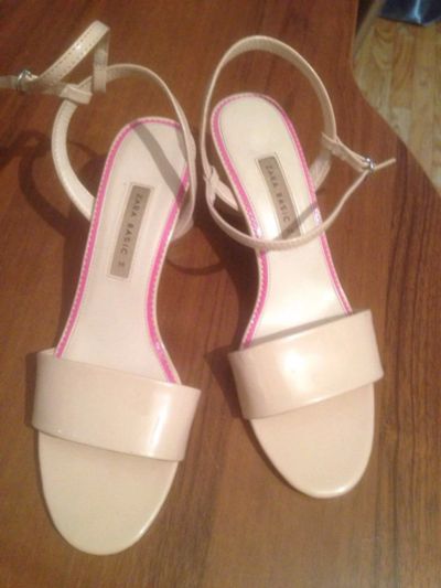 Лот: 14403072. Фото: 1. Босоножки Zara. Босоножки
